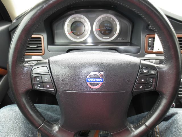 Volvo XC70 2009 photo 12