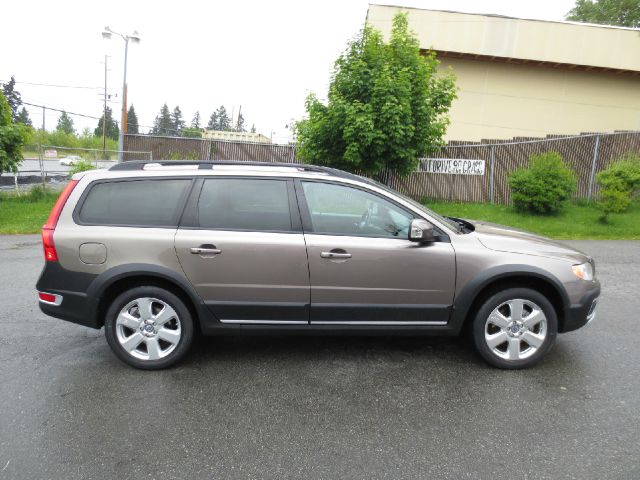 Volvo XC70 2009 photo 13