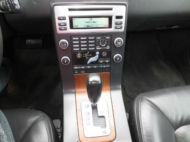 Volvo XC70 2009 photo 15