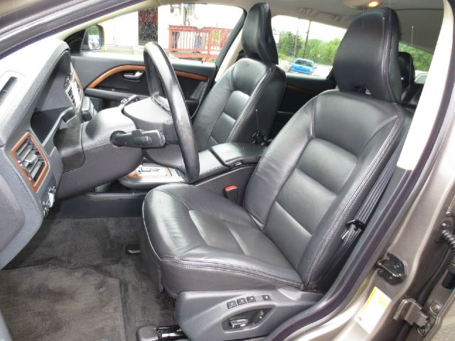 Volvo XC70 2009 photo 21