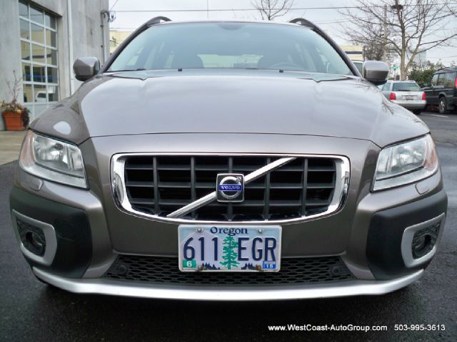 Volvo XC70 2009 photo 2