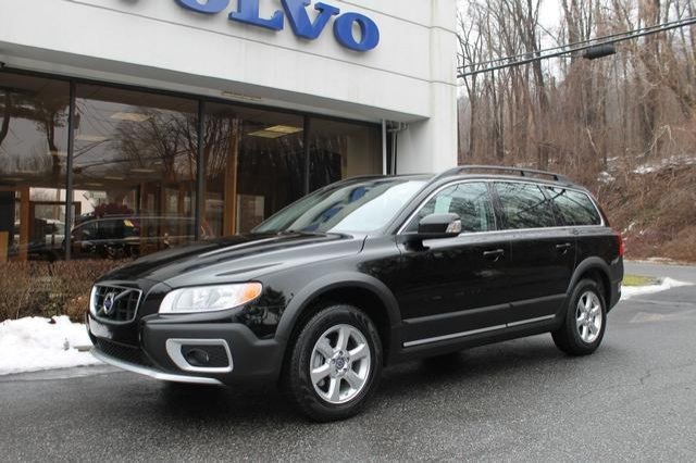 Volvo XC70 2010 photo 1