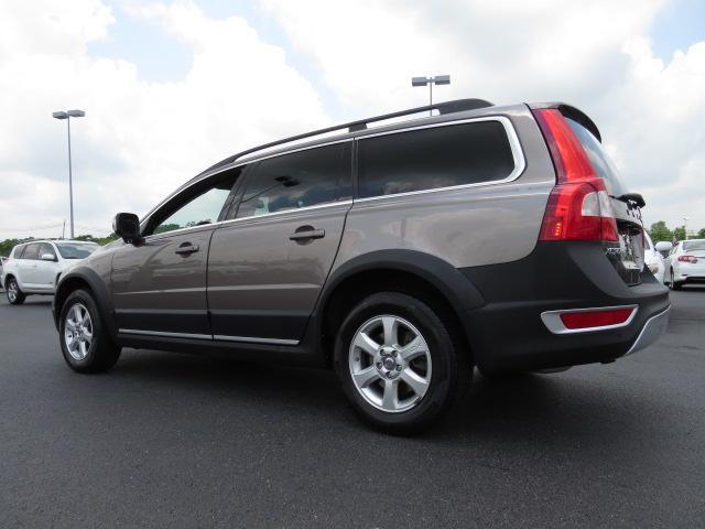 Volvo XC70 2010 photo 3