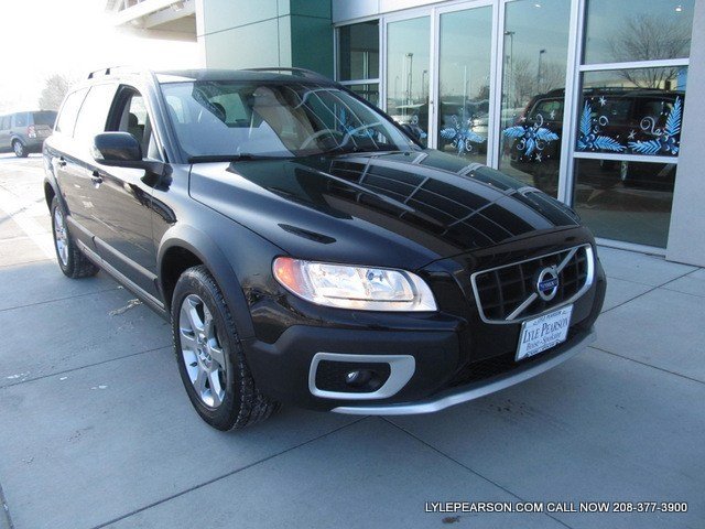 Volvo XC70 2010 photo 2