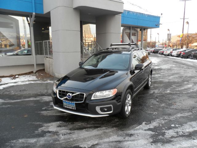 Volvo XC70 2010 photo 3
