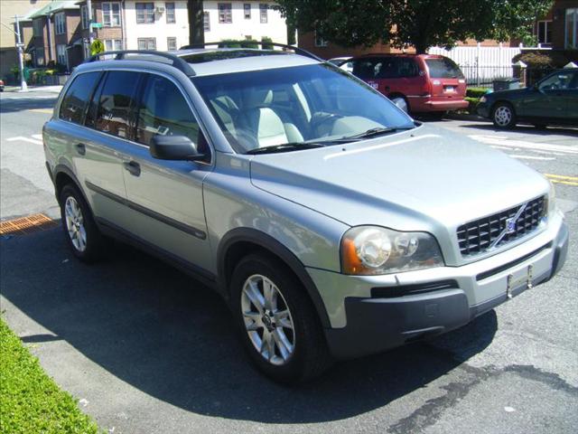 Volvo XC90 2003 photo 2