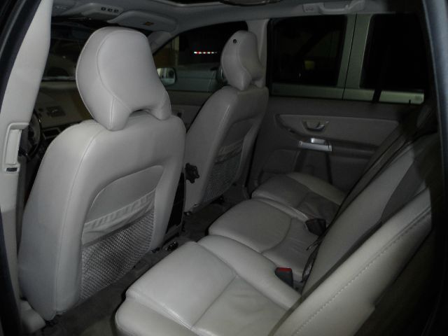 Volvo XC90 2003 photo 19