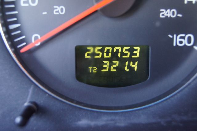 Volvo XC90 2004 photo 2