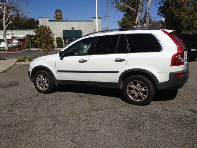 Volvo XC90 2004 photo 2