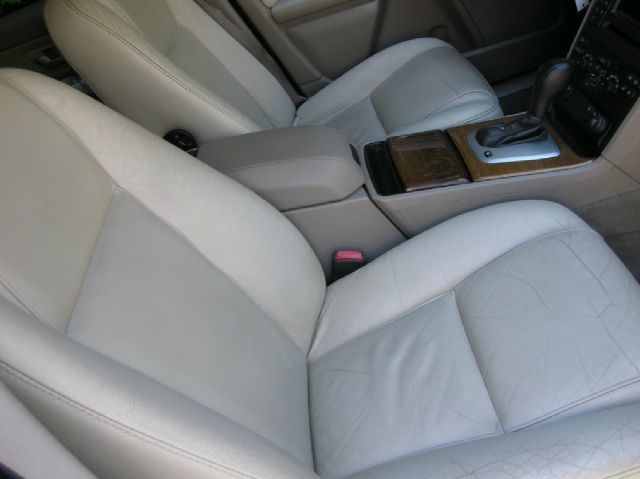 Volvo XC90 2005 photo 21