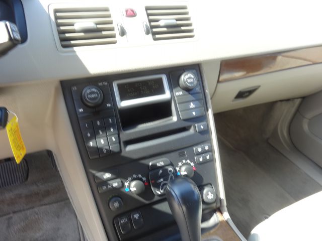 Volvo XC90 2005 photo 3