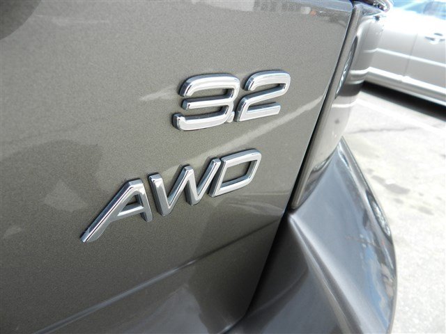 Volvo XC90 Base Unspecified