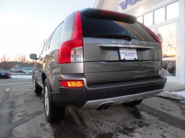 Volvo XC90 Base Unspecified