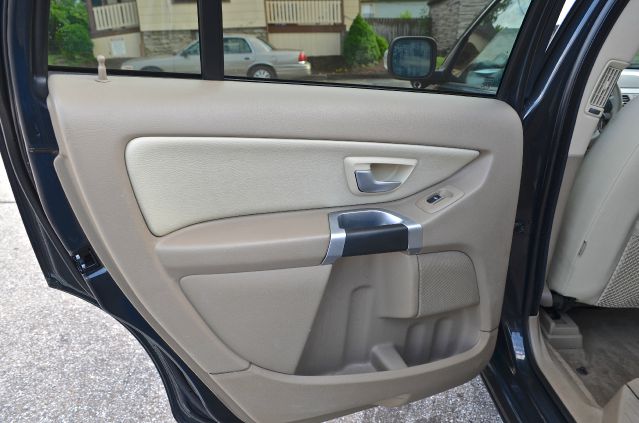 Volvo XC90 2009 photo 17