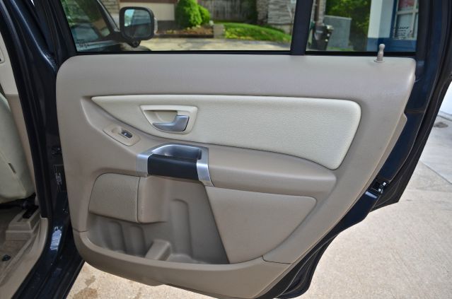 Volvo XC90 2009 photo 2