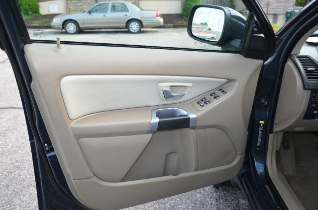 Volvo XC90 2009 photo 9