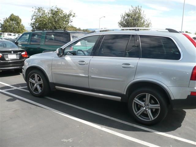 Volvo XC90 2010 photo 1