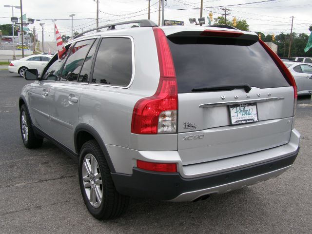 Volvo XC90 2010 photo 1