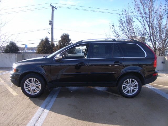 Volvo XC90 2011 photo 1