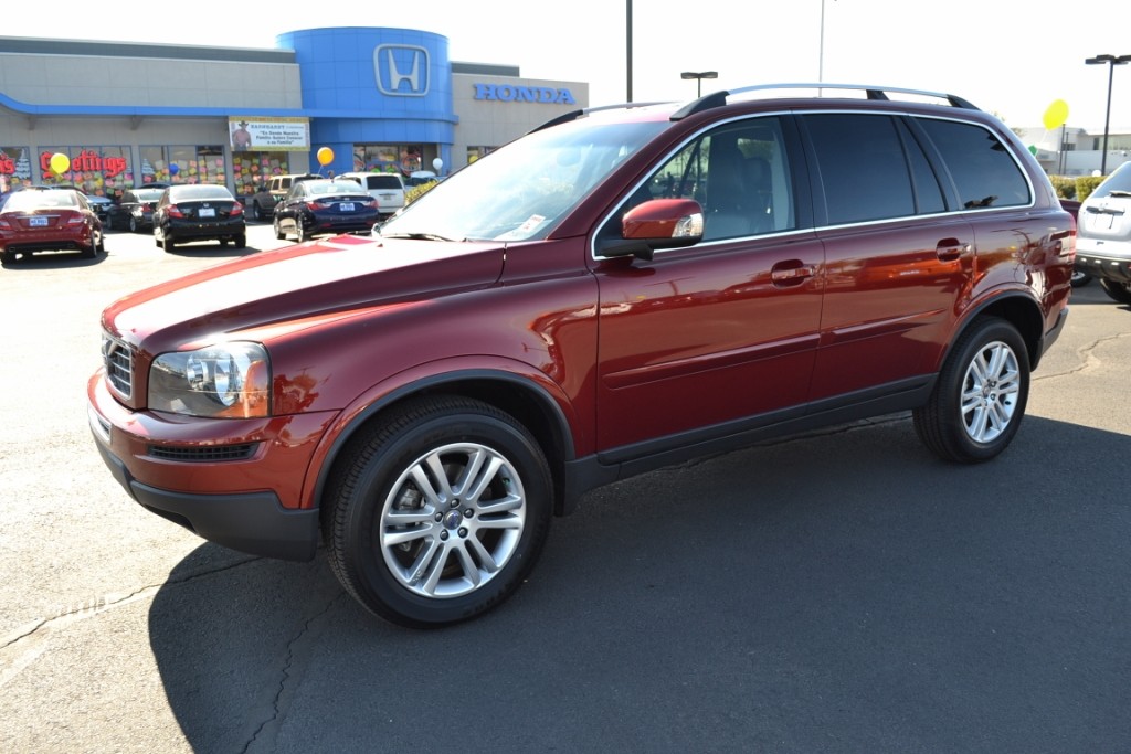 Volvo XC90 2011 photo 1