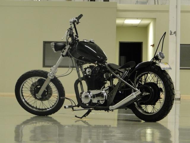 YAMAHA XS650 1972 photo 2