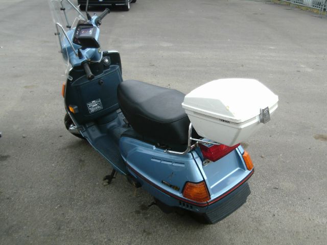 YAMAHA 180 1983 photo 1