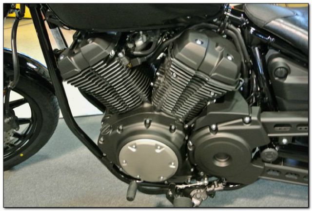 YAMAHA Bolt 2014 photo 8