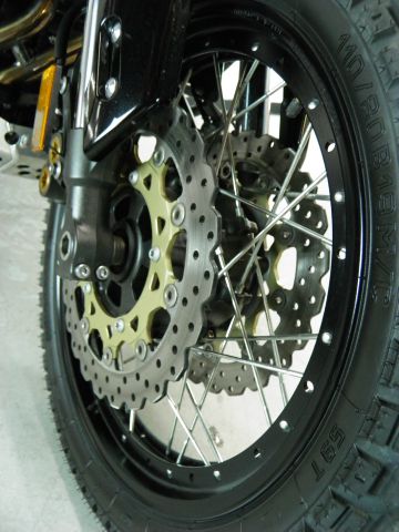 YAMAHA FJR 1300A 2012 photo 18