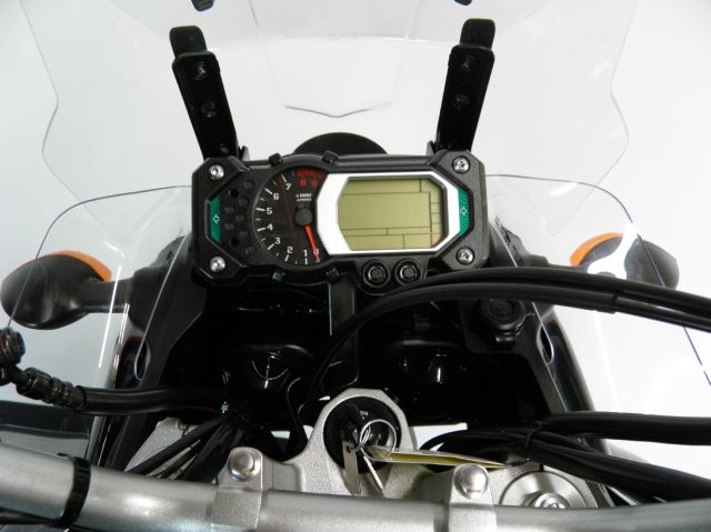YAMAHA FJR 1300A 2012 photo 2