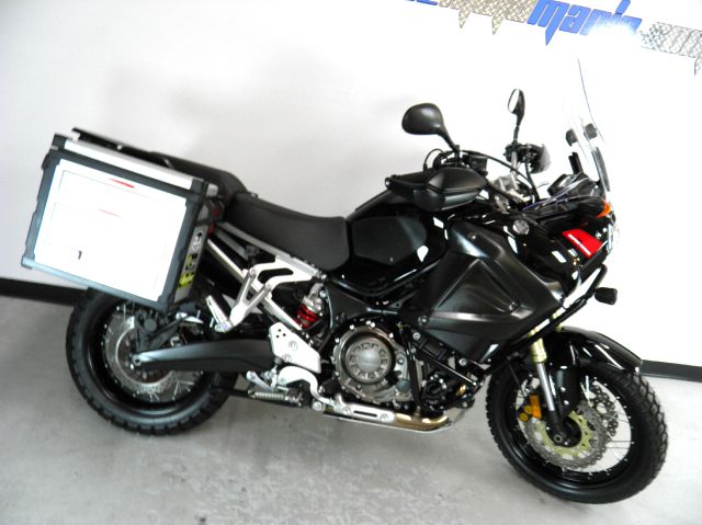 YAMAHA FJR 1300A 2012 photo 30