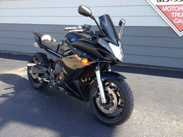 YAMAHA FZ6R 2009 photo 4