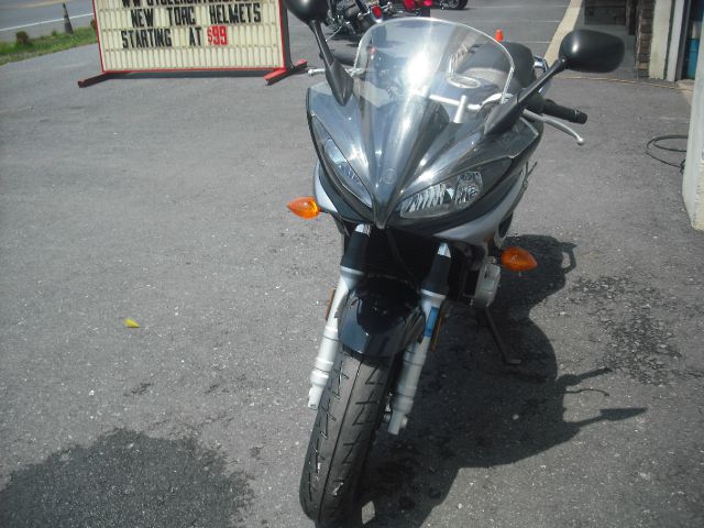 YAMAHA FZ 6 2005 photo 3