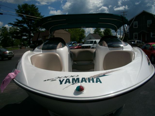 YAMAHA LS 2000 2000 photo 1