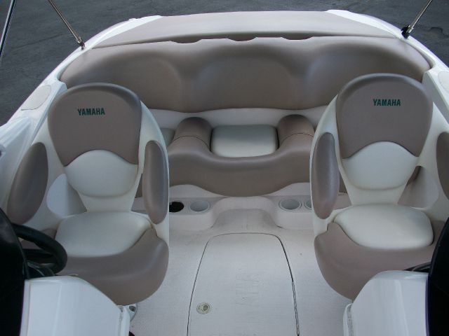 YAMAHA LS 2000 2000 photo 3