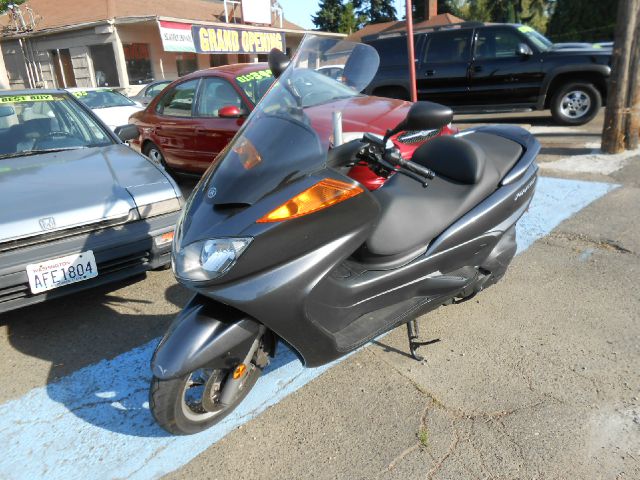 YAMAHA MAJESTY 2005 photo 3