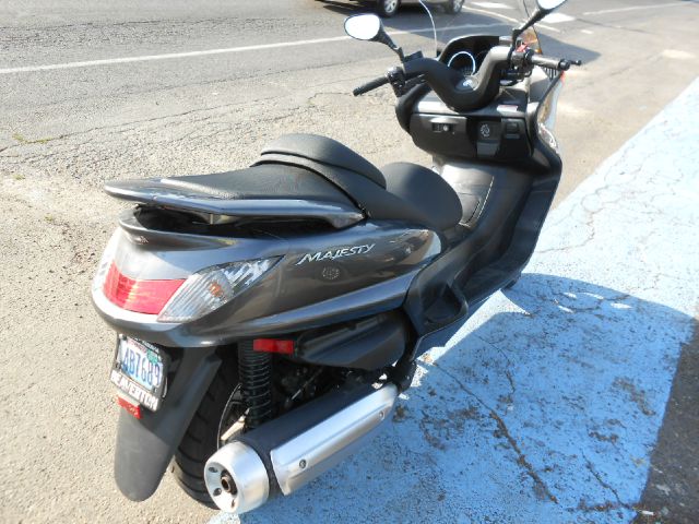 YAMAHA MAJESTY 2005 photo 4