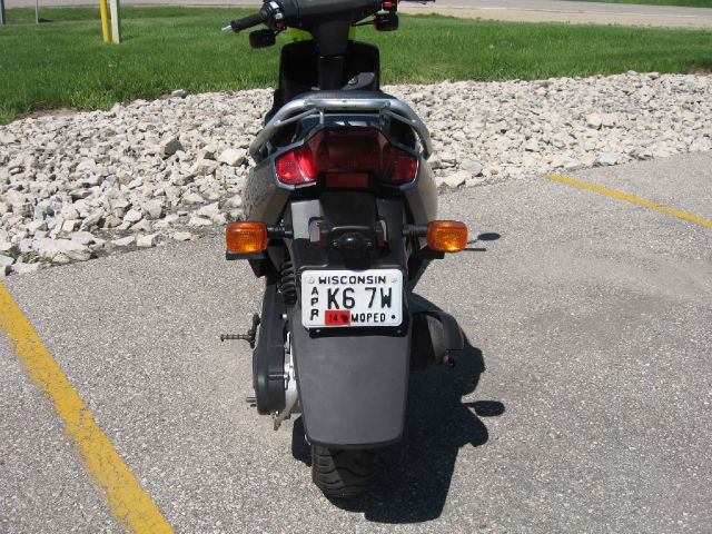 YAMAHA Moped 2005 photo 3
