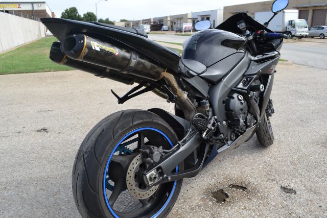 YAMAHA r-1 2005 photo 1