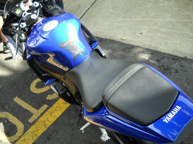 YAMAHA R-6S 2007 photo 2