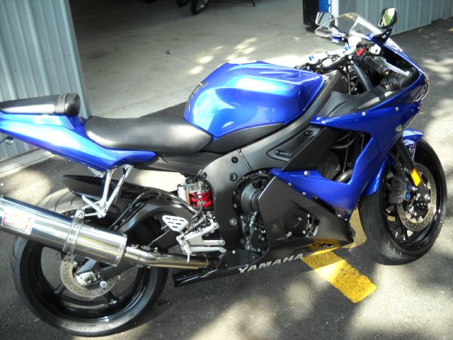 YAMAHA R-6S 2007 photo 3