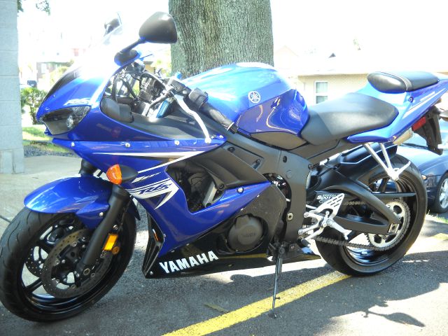 YAMAHA R-6 S 2009 photo 3