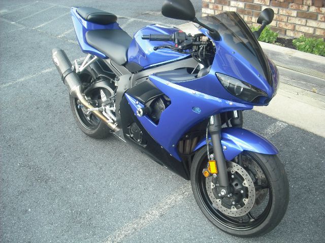 YAMAHA R6S 2009 photo 4