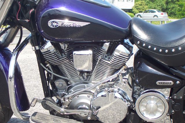 YAMAHA ROADSTAR 2003 photo 1