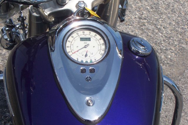 YAMAHA ROADSTAR 2003 photo 4