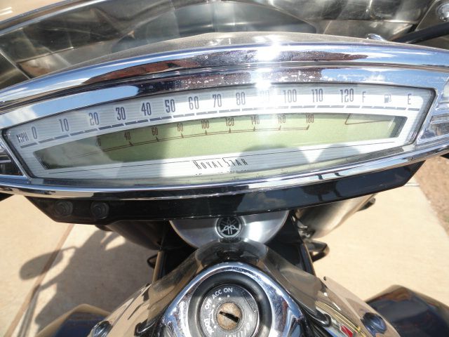 YAMAHA ROYAL STAR 2005 photo 2