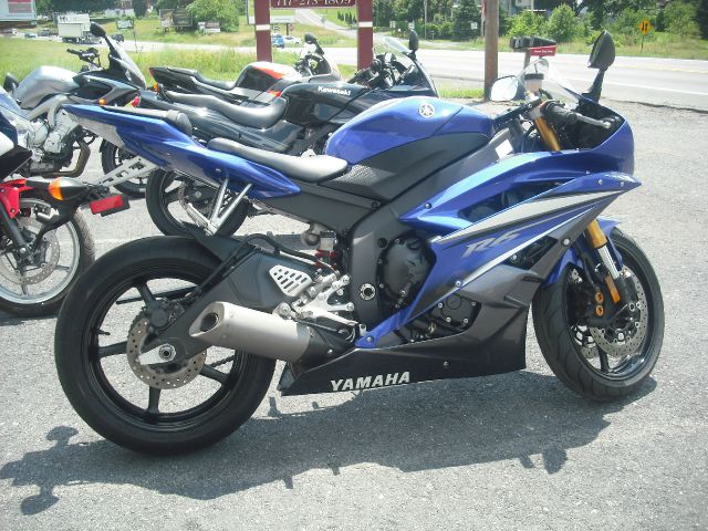 YAMAHA R 6 2007 photo 4