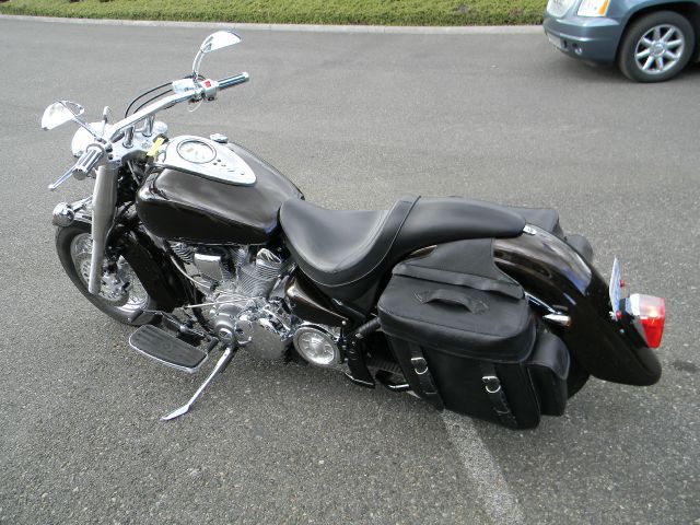 YAMAHA ROADSTAR 2DR CPE GT Premium Shelby Motorcycle