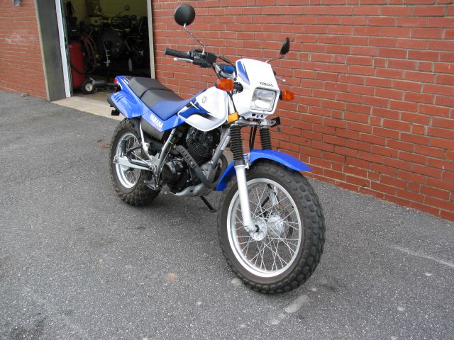 YAMAHA TW200 2007 photo 1