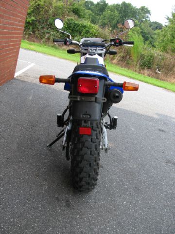 YAMAHA TW200 2007 photo 3