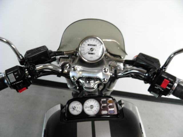 YAMAHA V-Max 2004 photo 1